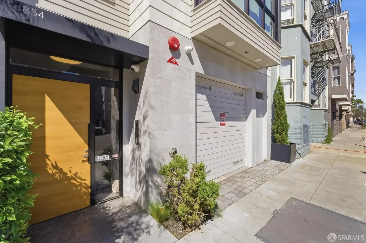 854 Capp St Unit 1 053.webp