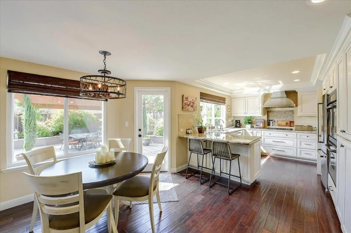 5970 Thorntree Dr 015.jpg