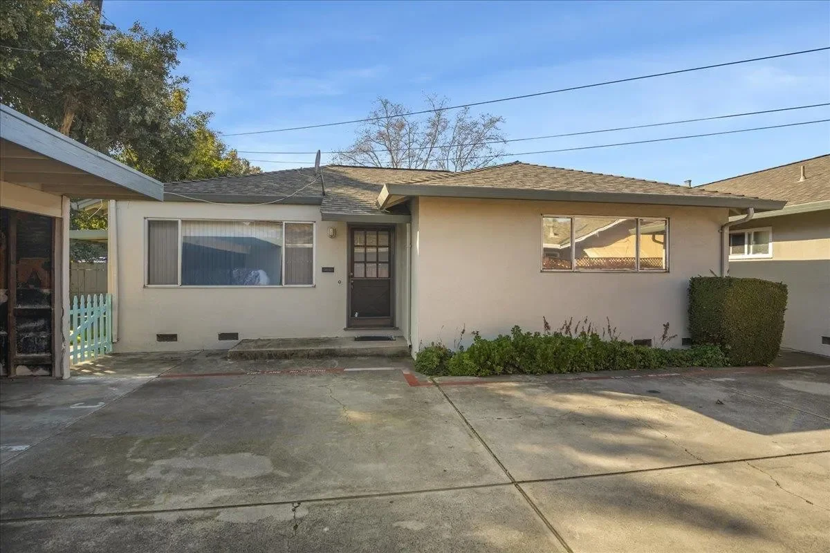 960 College Dr 008.webp