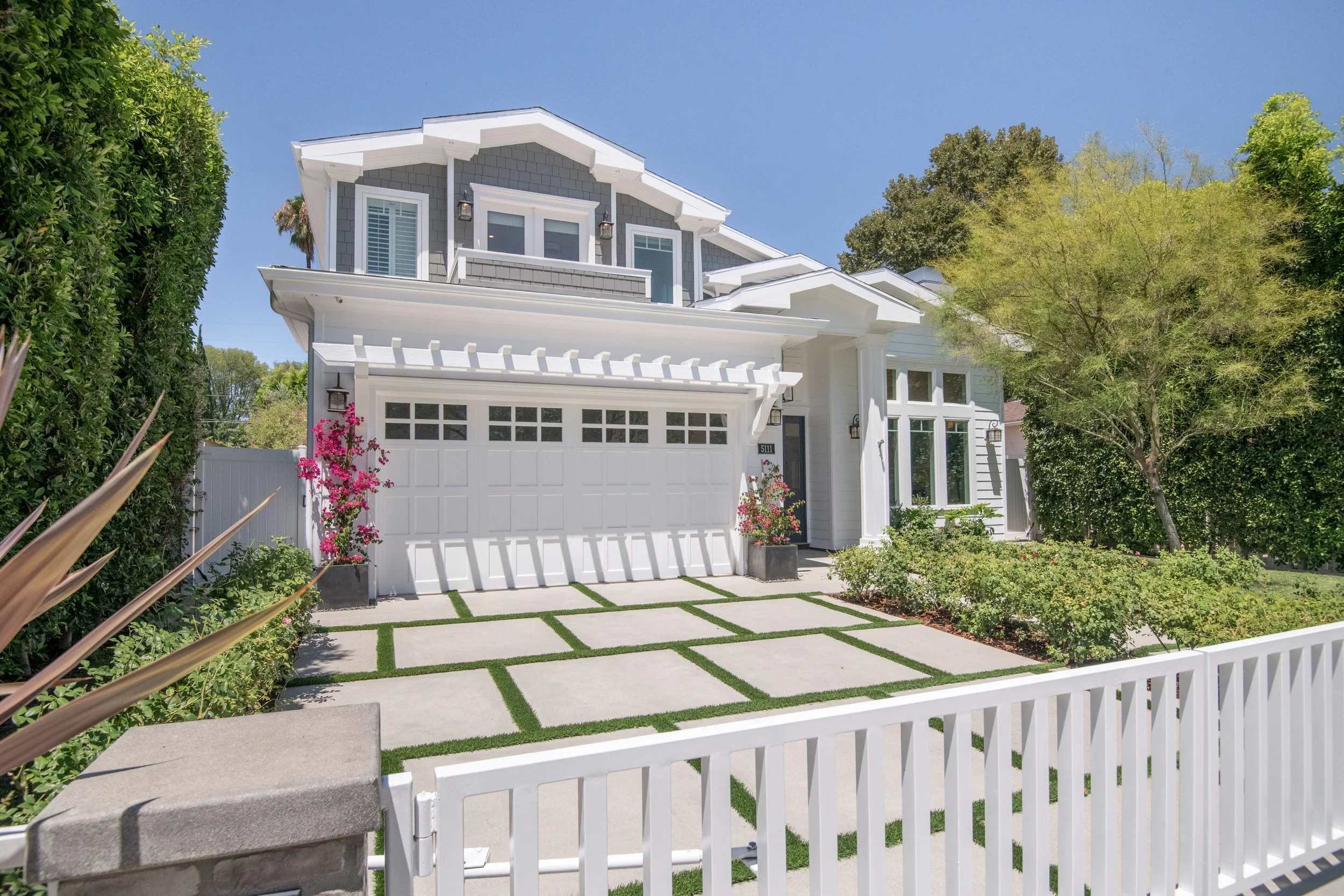 5111 Greenbush Ave front 4.jpg