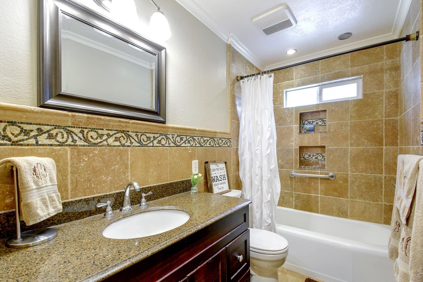 378 Flynn Ave 028.jpg