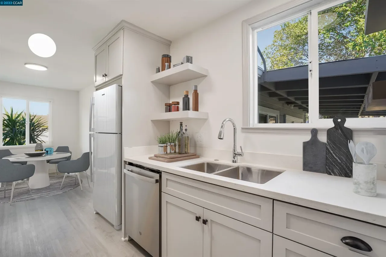 3028 W Monterey Ave 009.webp