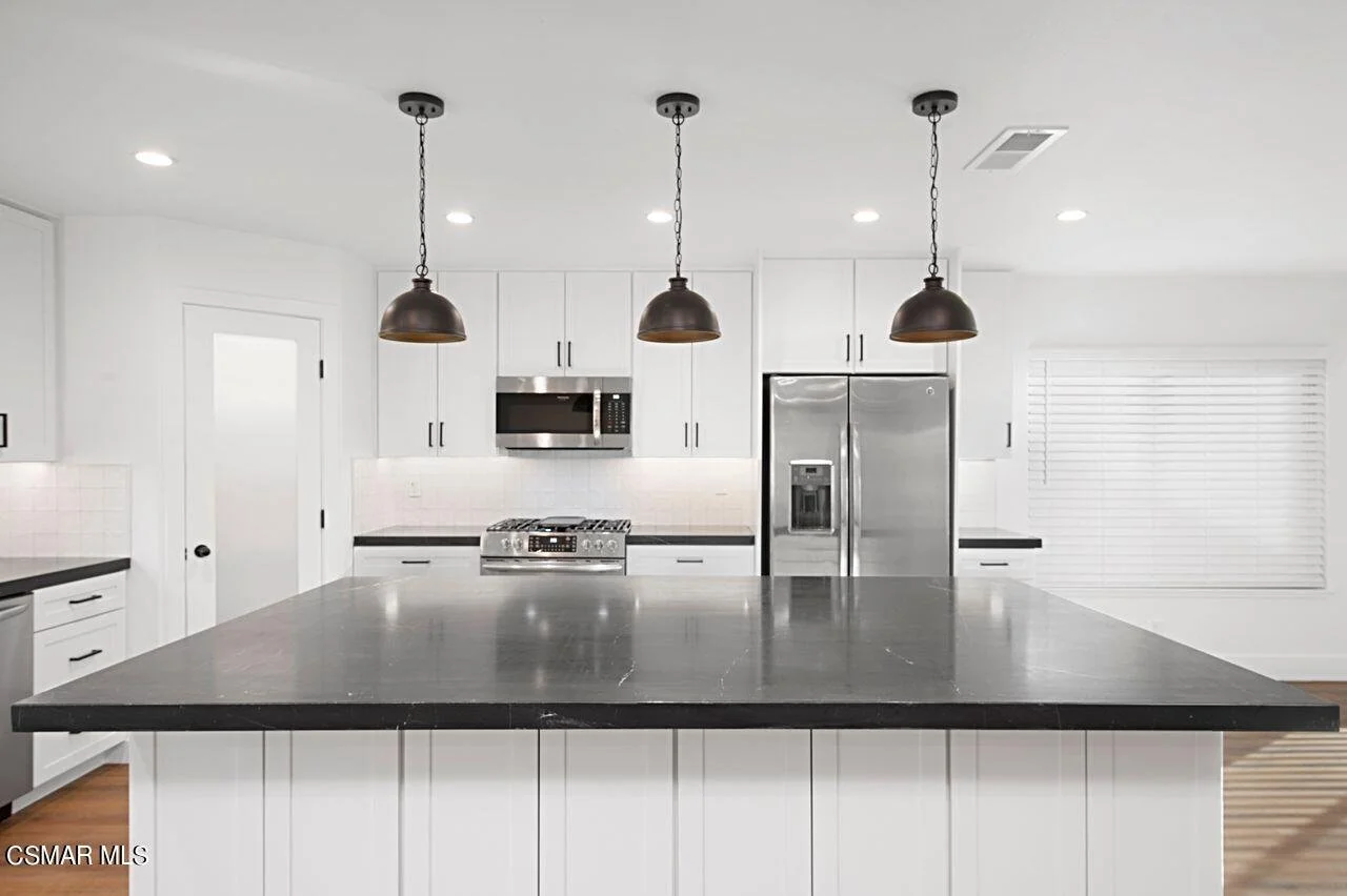 3295 S Allegheny Ct 008.jpg