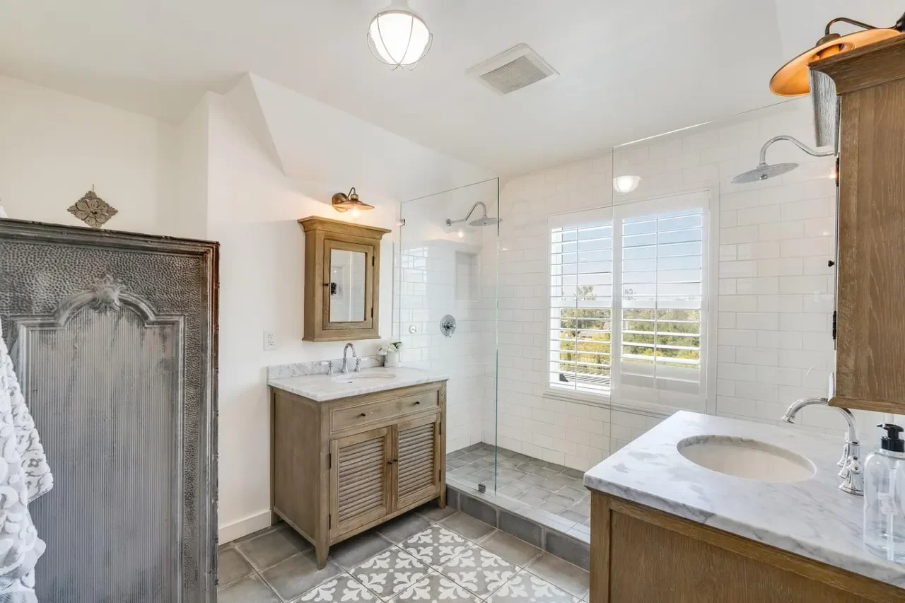 16466 Bonnie Ln 025.webp