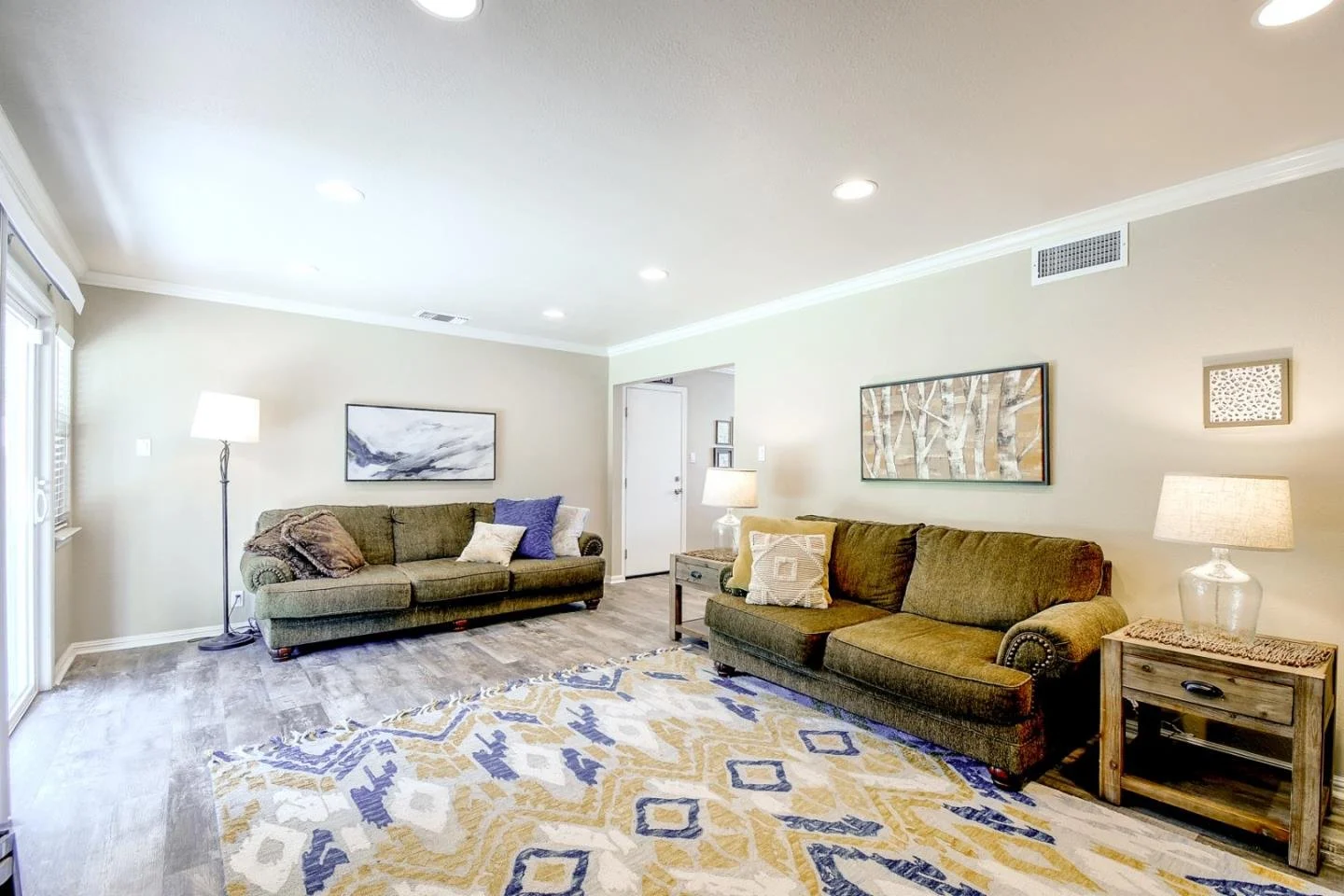 378 Flynn Ave 010.jpg