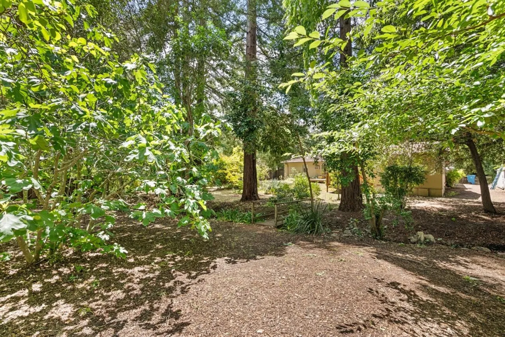 24401 Summerhill Ave 006.png