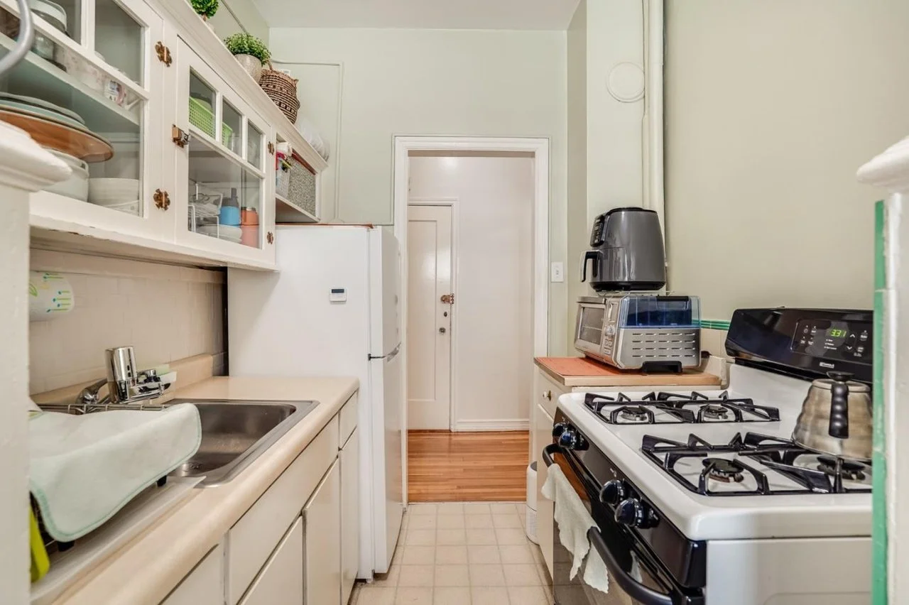 1930 Fulton St 03.jpg