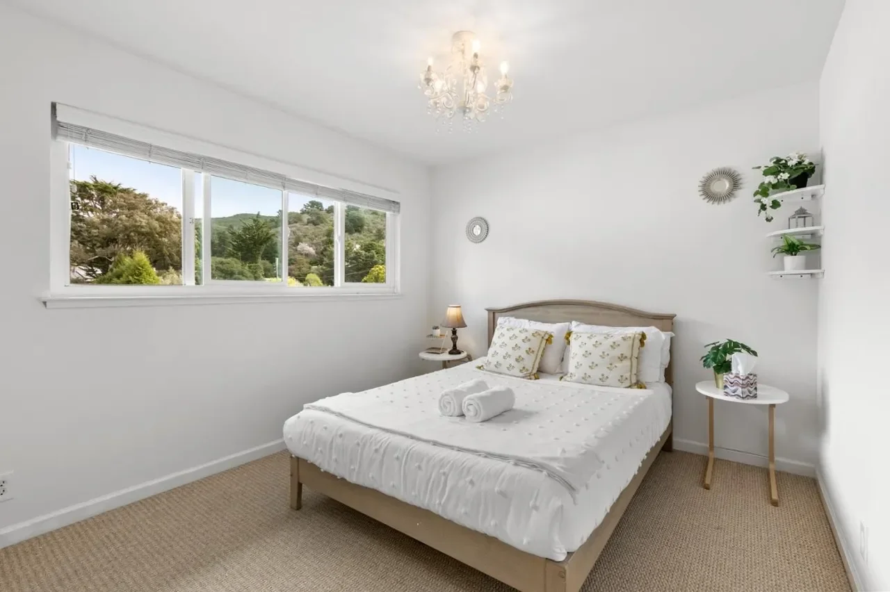 1 Sequoia Way 032.webp