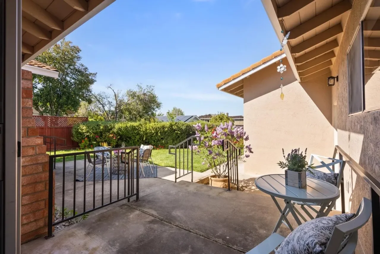 6672 Hampton Dr 036.webp