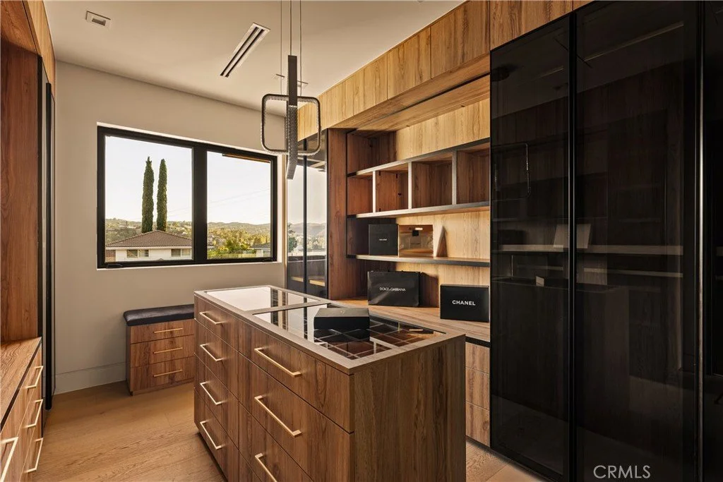 18807 Edleen Dr 039.jpg