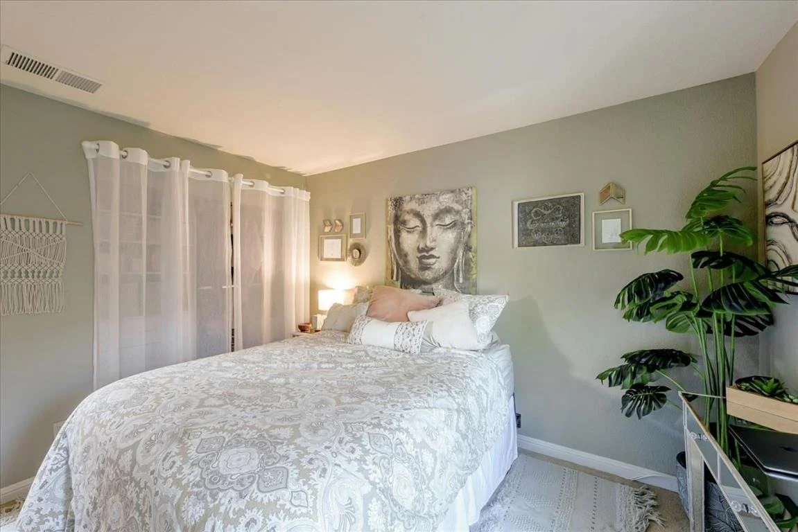 5970 Thorntree Dr 035.jpg