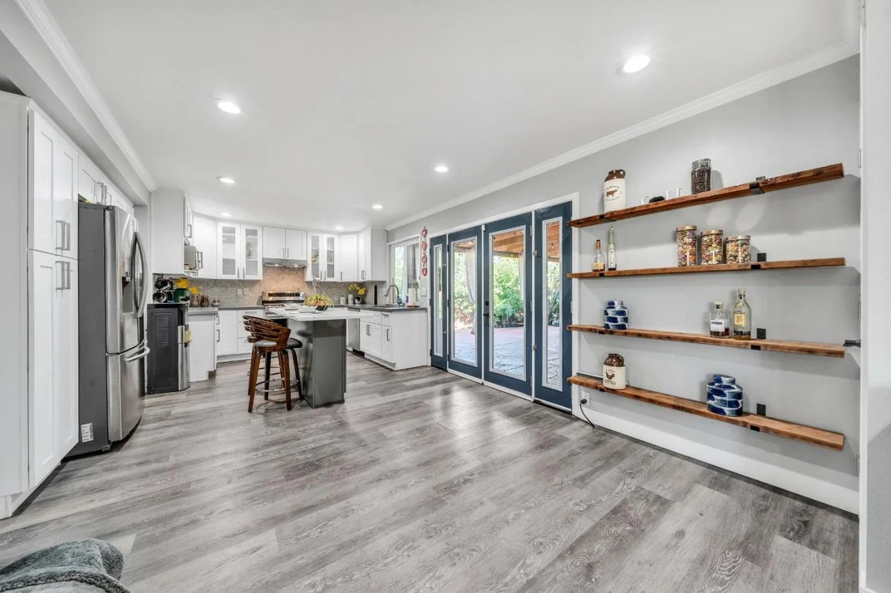 1192 Oakview Rd 009.jpg