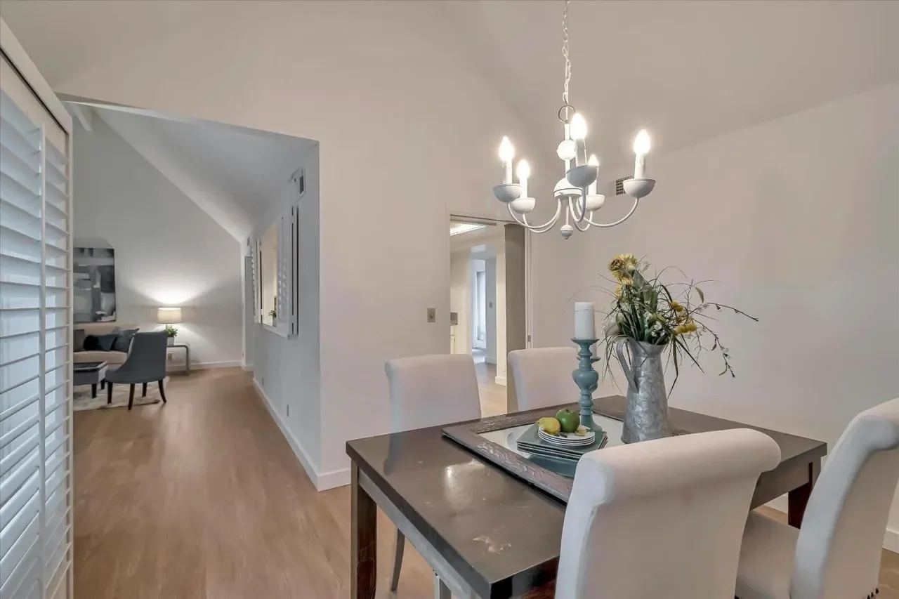 4108 Thain Way 027.webp