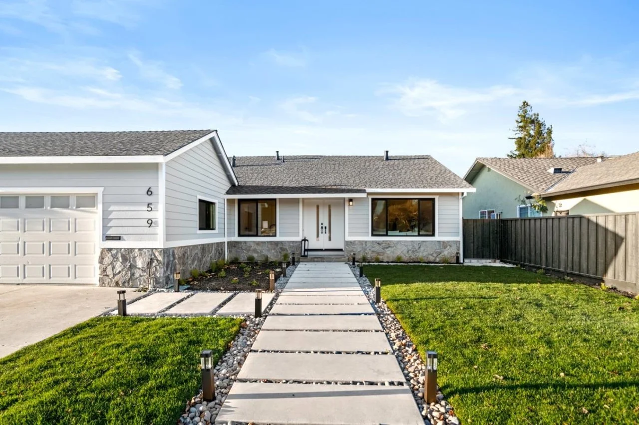 659 Meadow Creek Dr 049.jpg