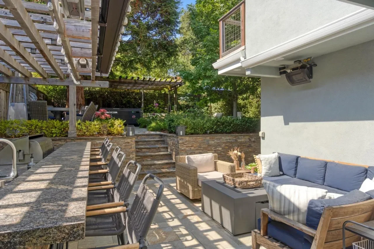 495 Coastview Dr 023.webp