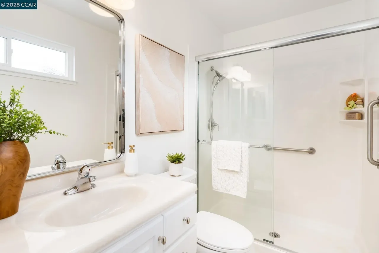 3376 Camarones Pl 016.webp