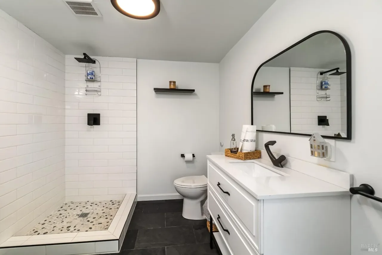 3654 Alta Vista Ave 049.webp