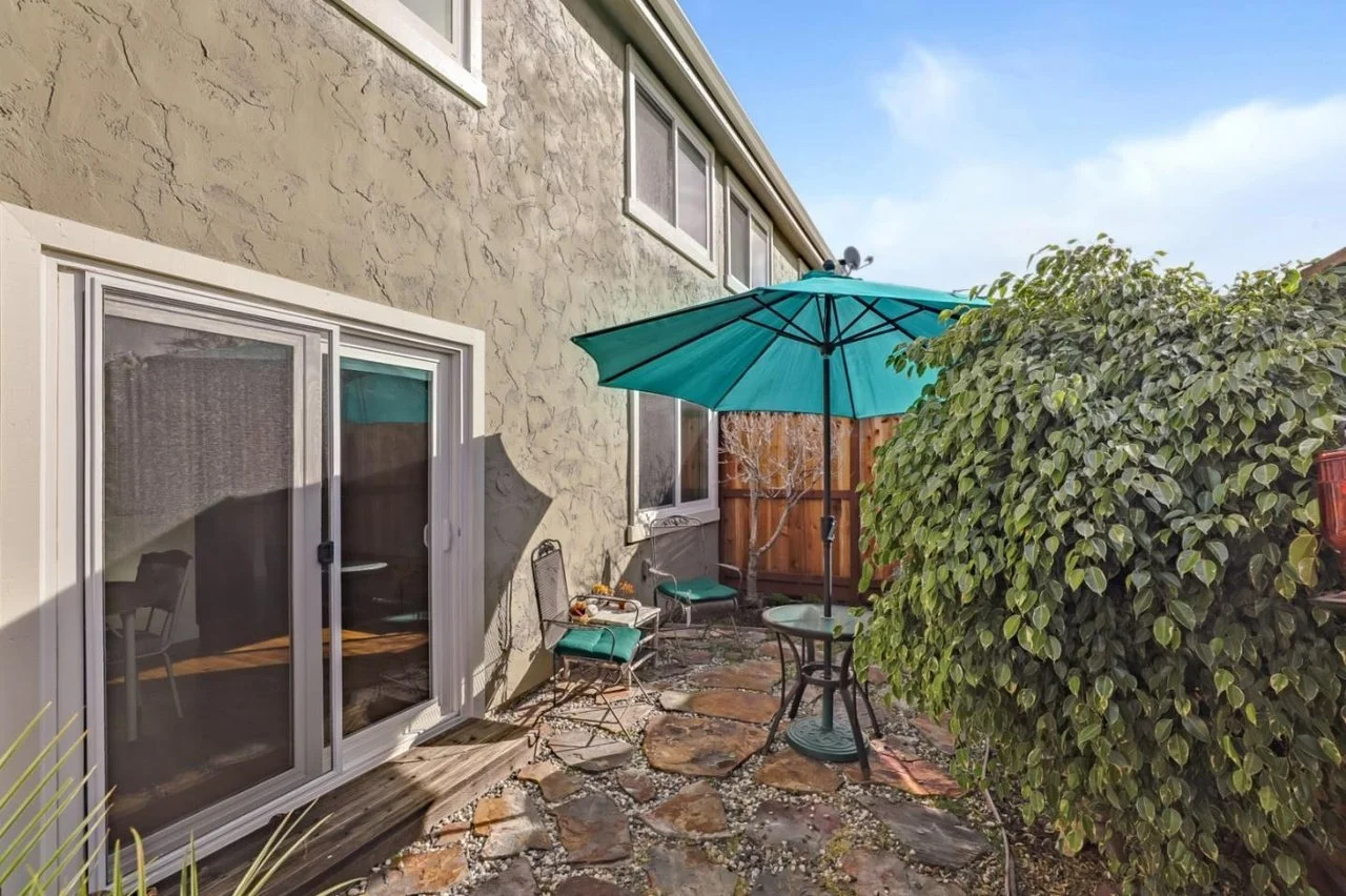 345 Coleridge Dr #93 038.jpg