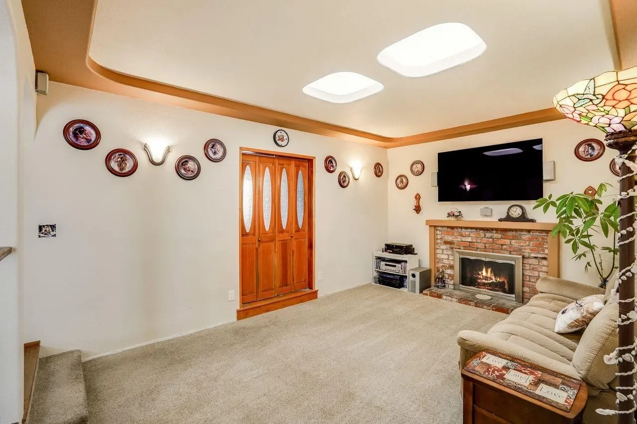 39558 Kona Ct 006.webp