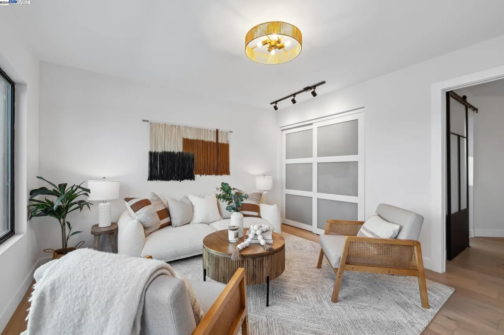 1733 Kelly St 014.png