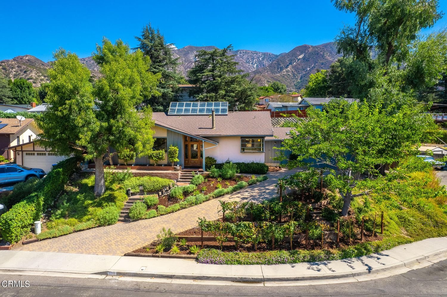 3451 Brookhill St 054.jpg