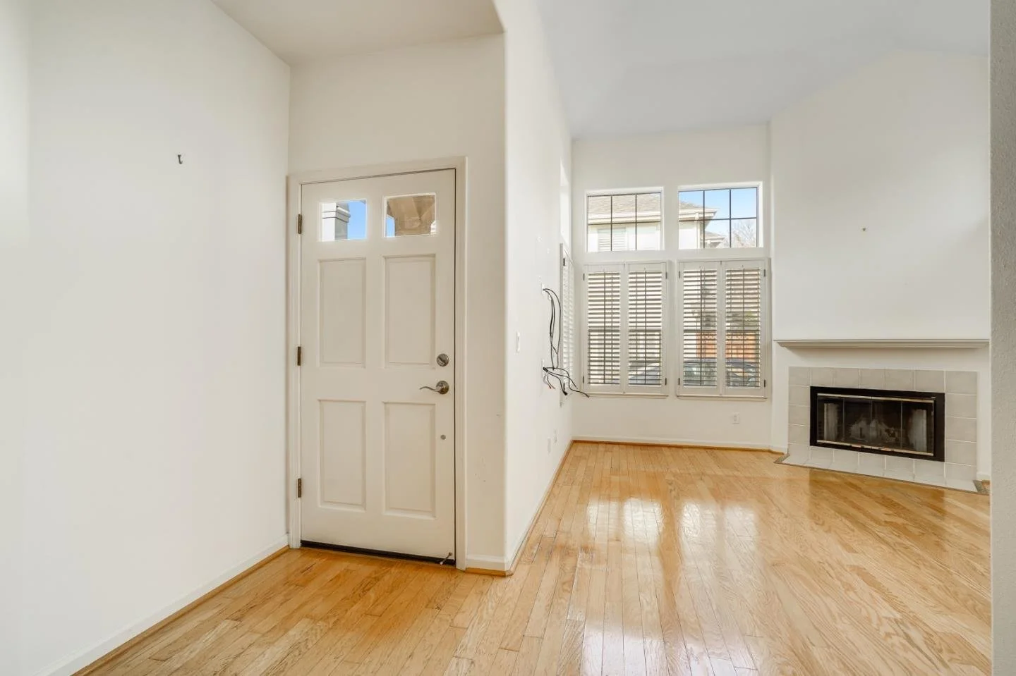 1530 Redding Park Ln 004.jpg