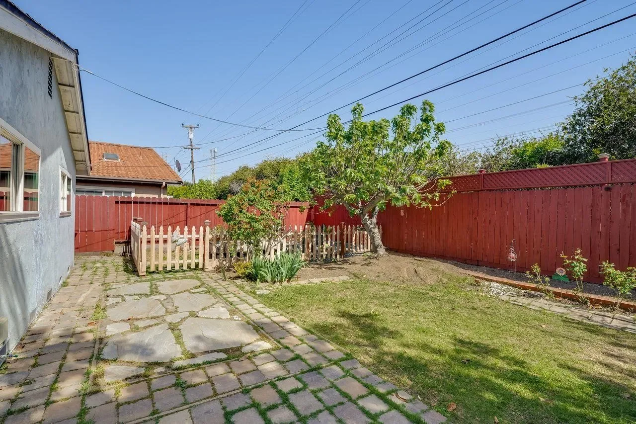 4940 Everglades Park Dr 003.webp