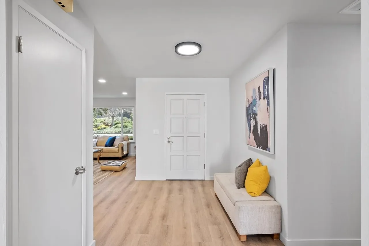 6672 Hampton Dr 018.webp