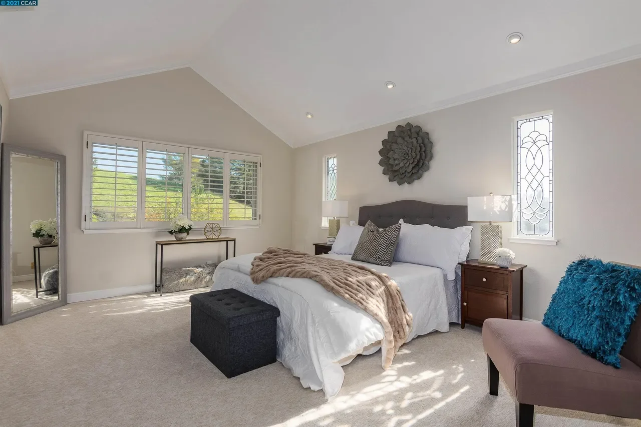 416 Saddlebrook Ln 017.webp