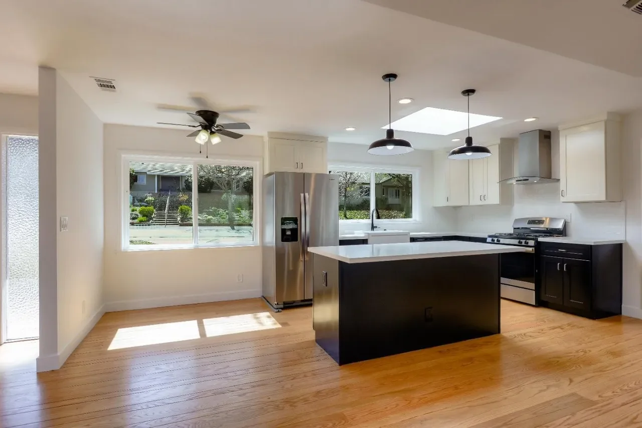 32 Campbell Ln 018.webp