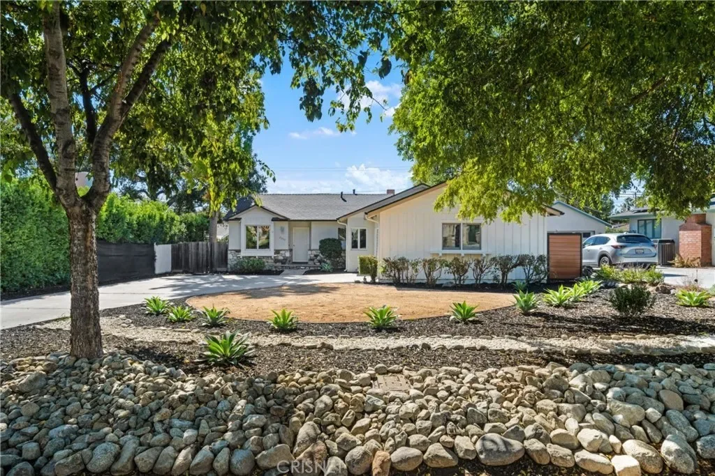 2330 Cooley Pl 002.webp