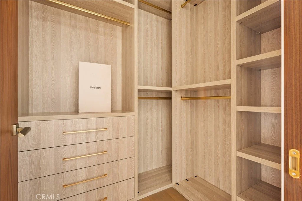 18807 Edleen Dr 044.jpg