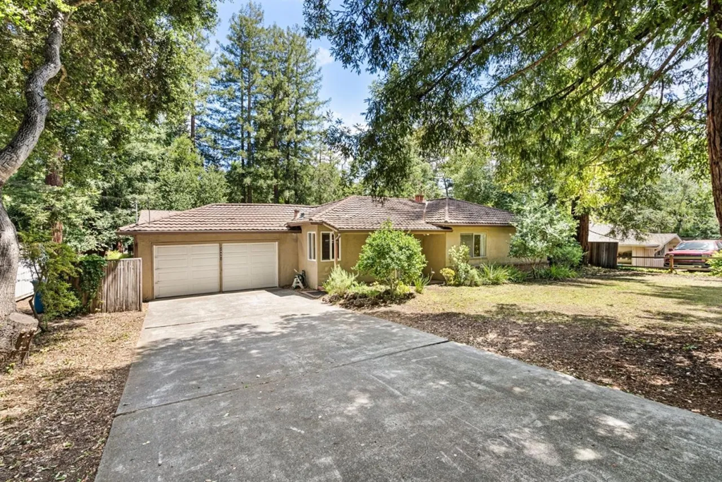 24401 Summerhill Ave 002.png