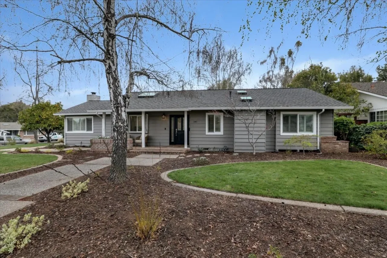 140 Stonybrook Rd 002.webp