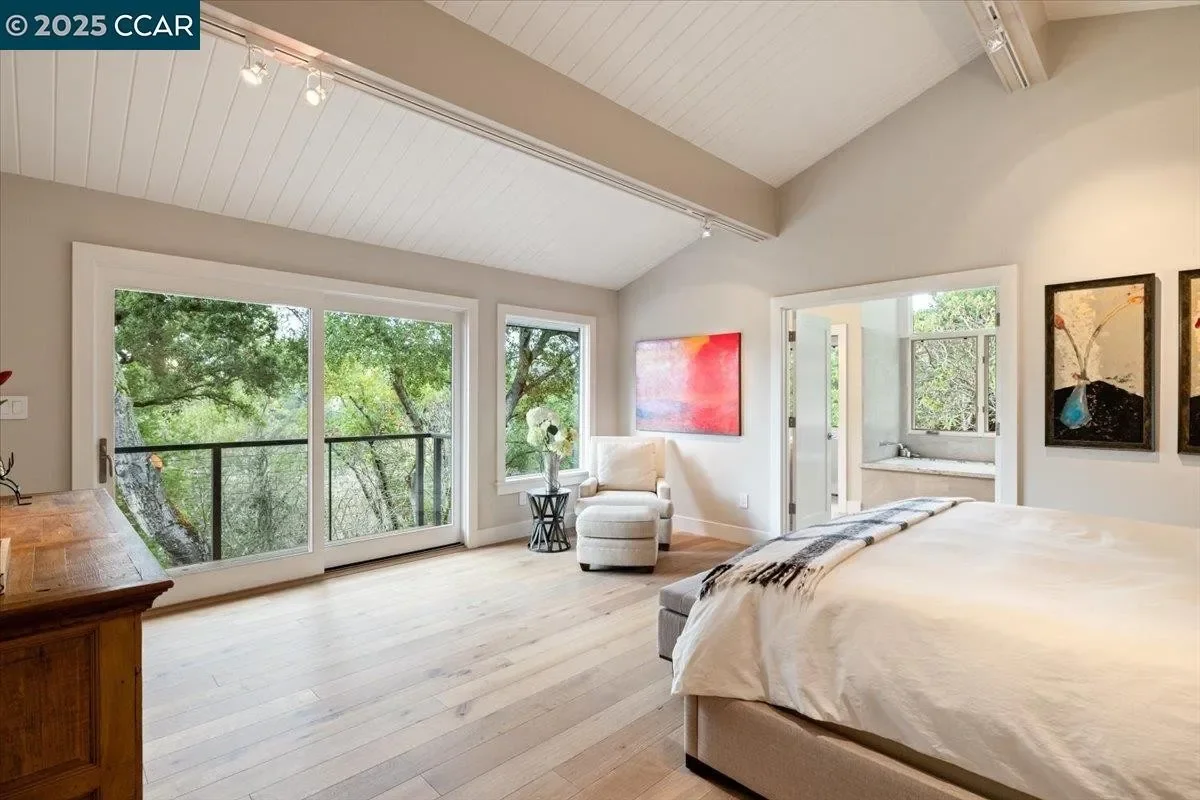 42 Crestview Dr 011.webp