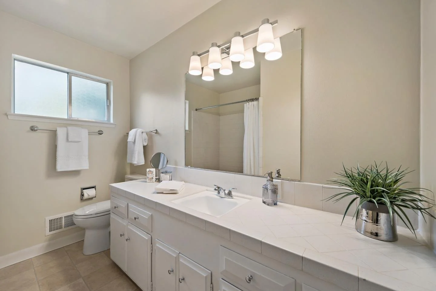 188 S Gordon Way 018.jpg