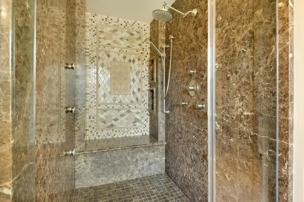 4988 Read Rd 038.webp