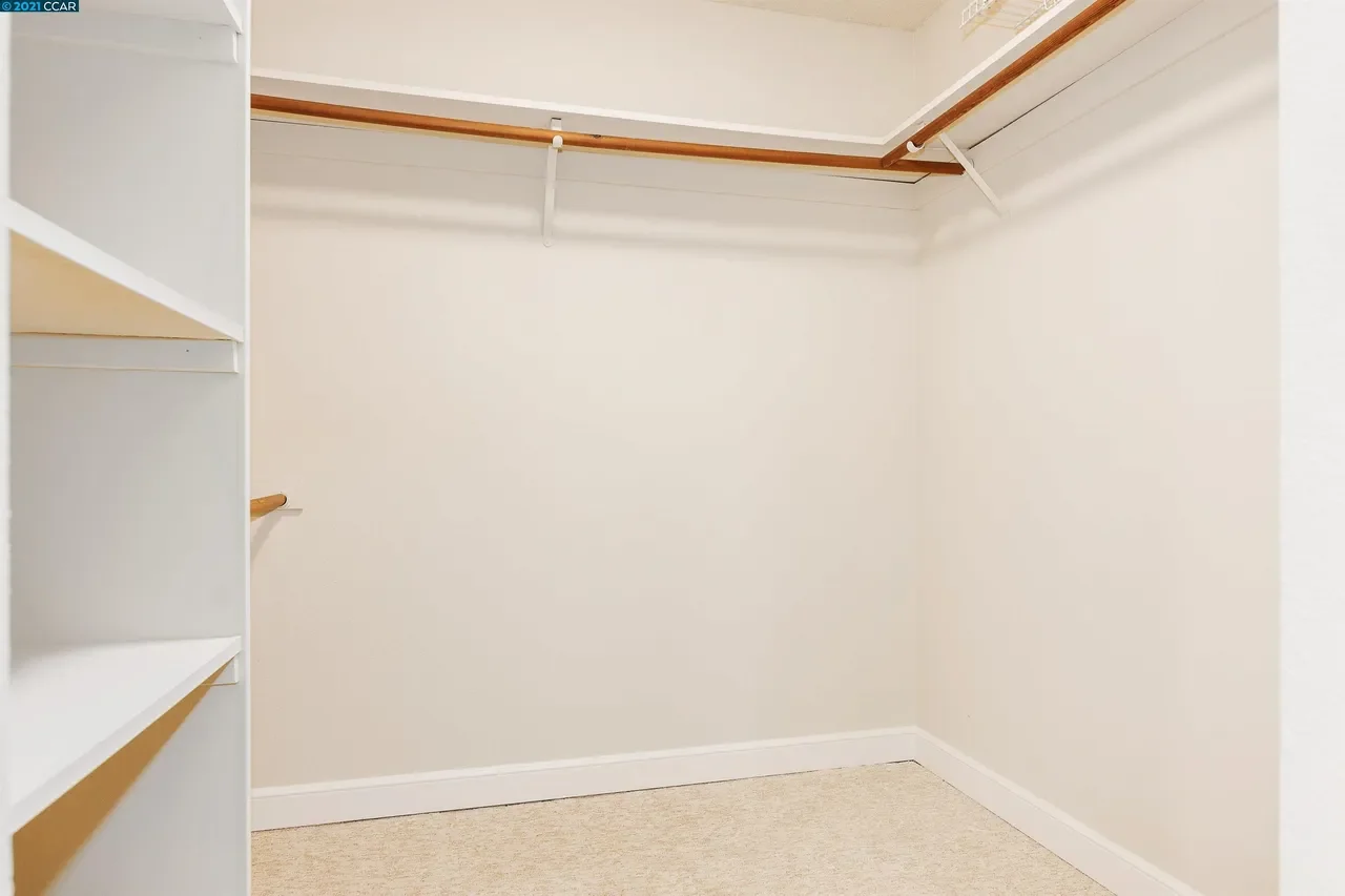 416 Saddlebrook Ln 020.webp