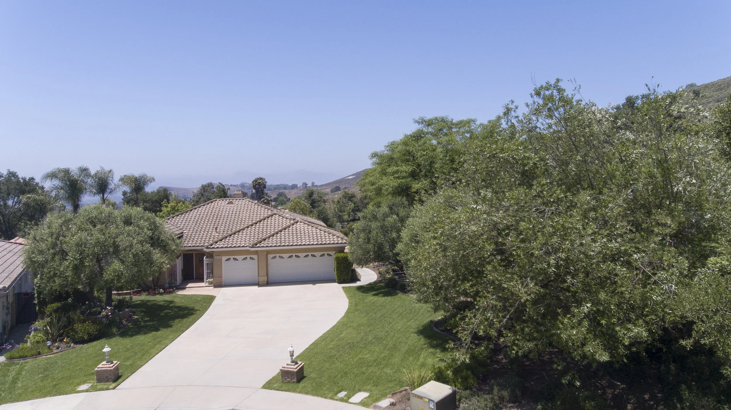 511 Meadowrun St v5.jpg