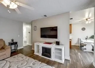 2274 Alexian Dr 003.webp