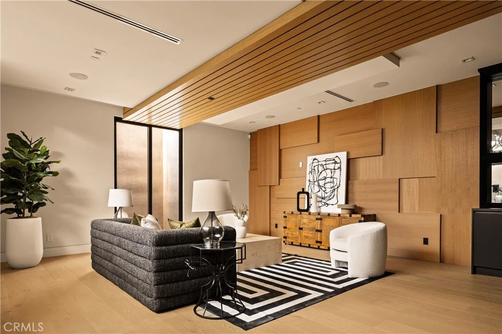 18807 Edleen Dr 025.jpg