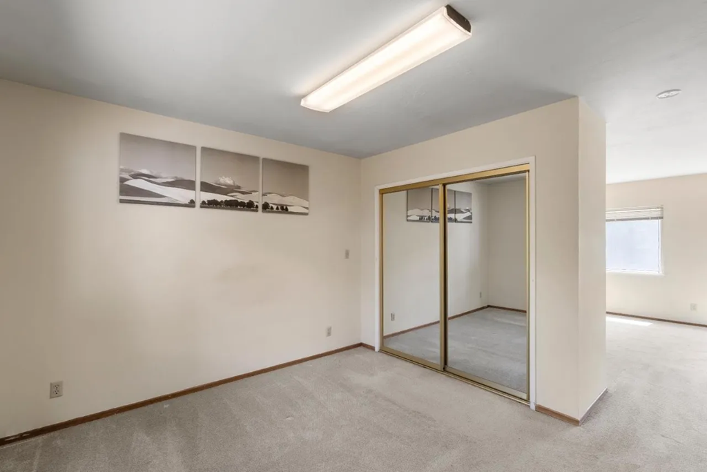 24401 Summerhill Ave 020.png