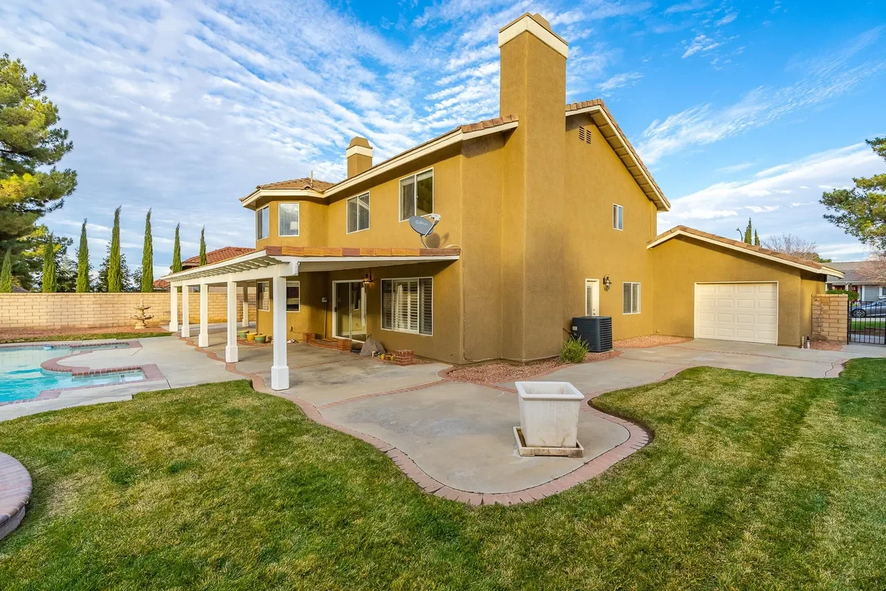 41245 Sequoia Ave 049.webp