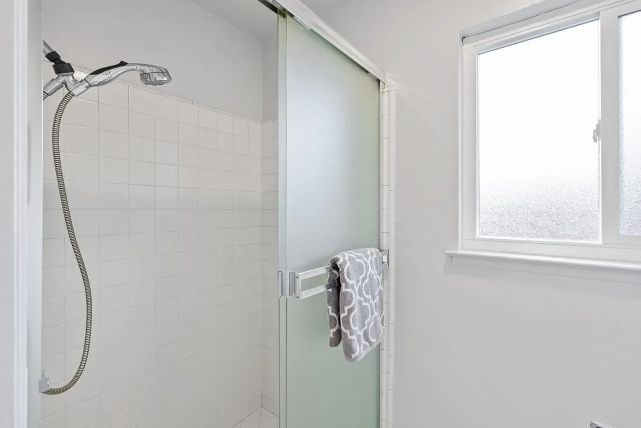 6672 Hampton Dr 032.webp