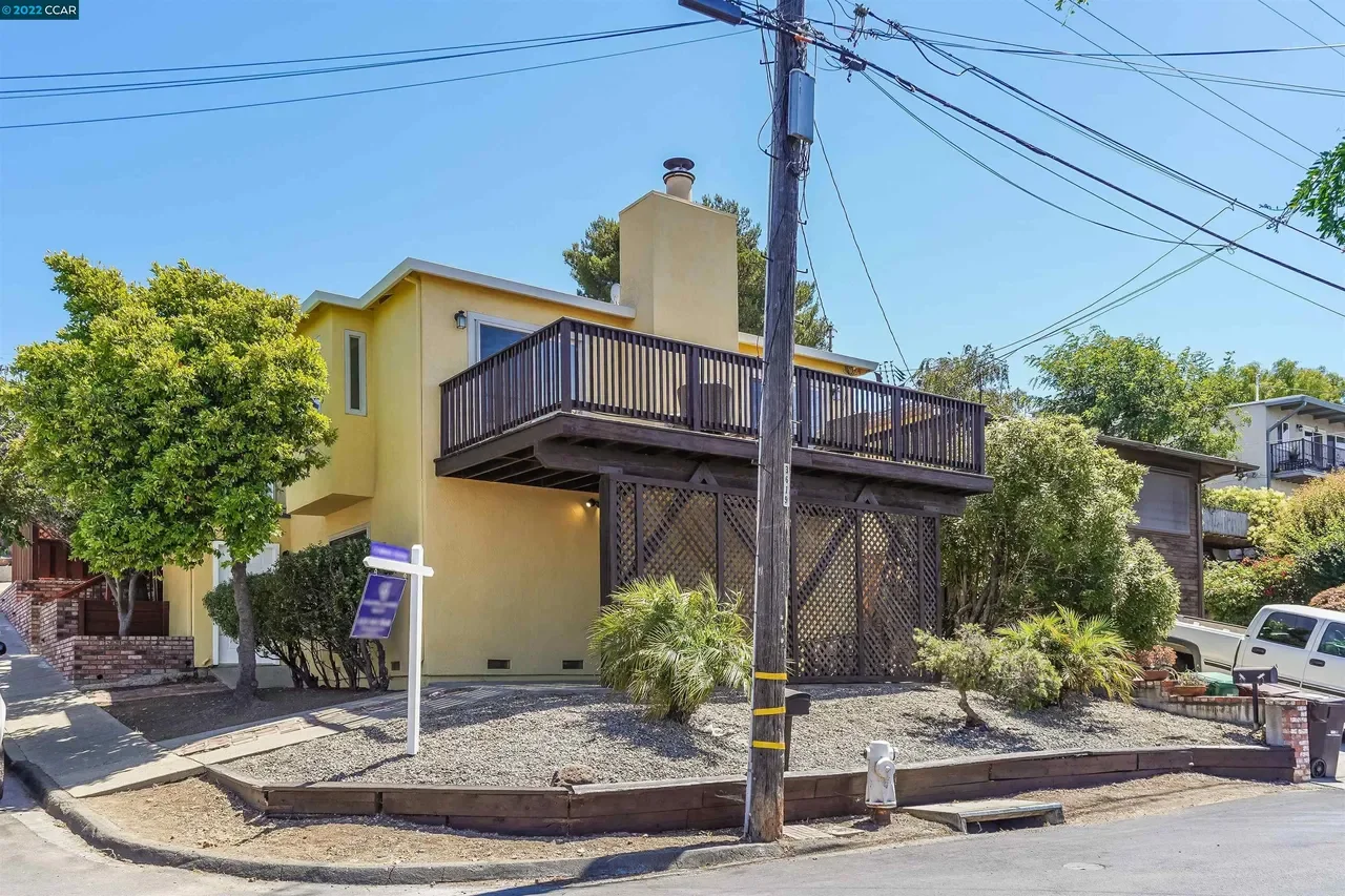 16640 Rolando Ave 005.webp