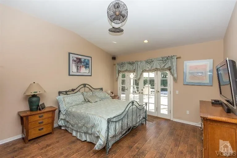 512 Meadowrun St 008.webp