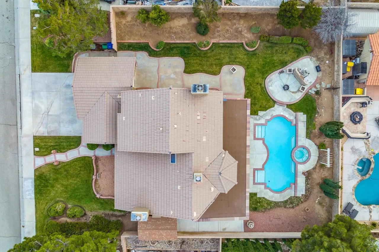 41245 Sequoia Ave 007.webp