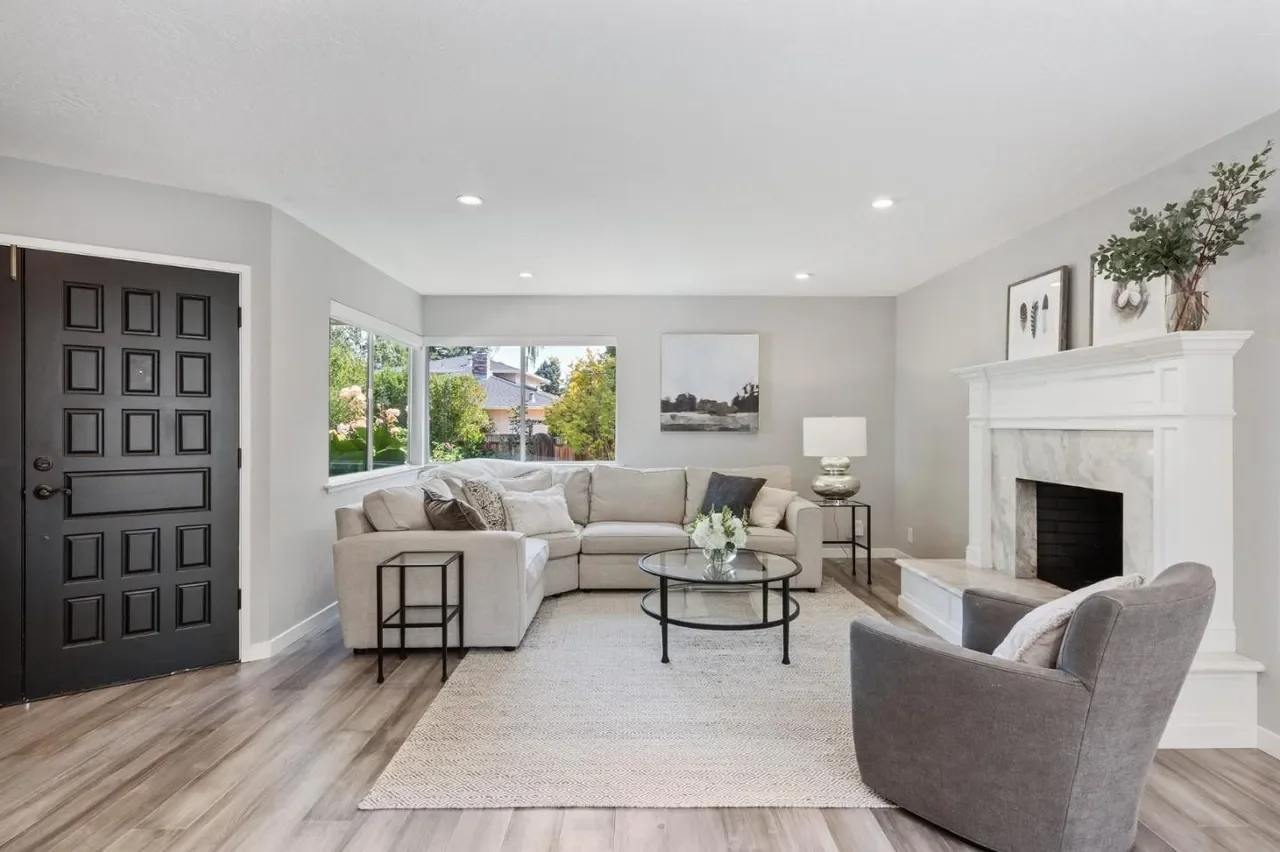 450 Beresford Ave 005.webp