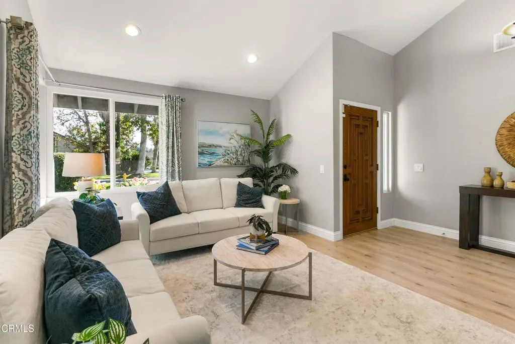 2217 Laurelwood Dr 012.webp