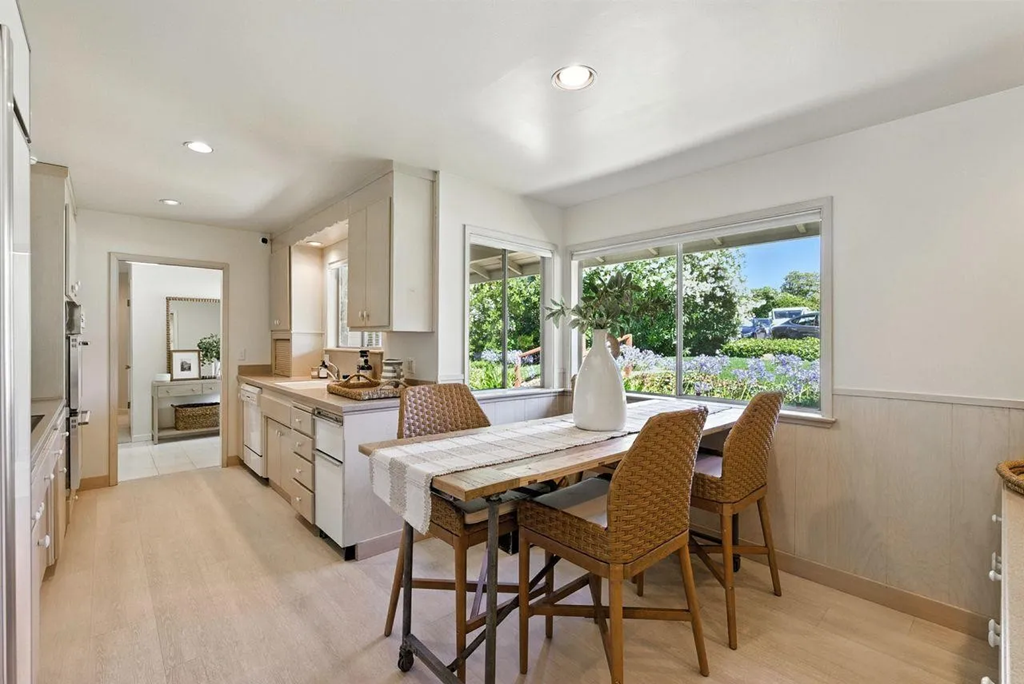 2040 Longden Cir 007.5.png